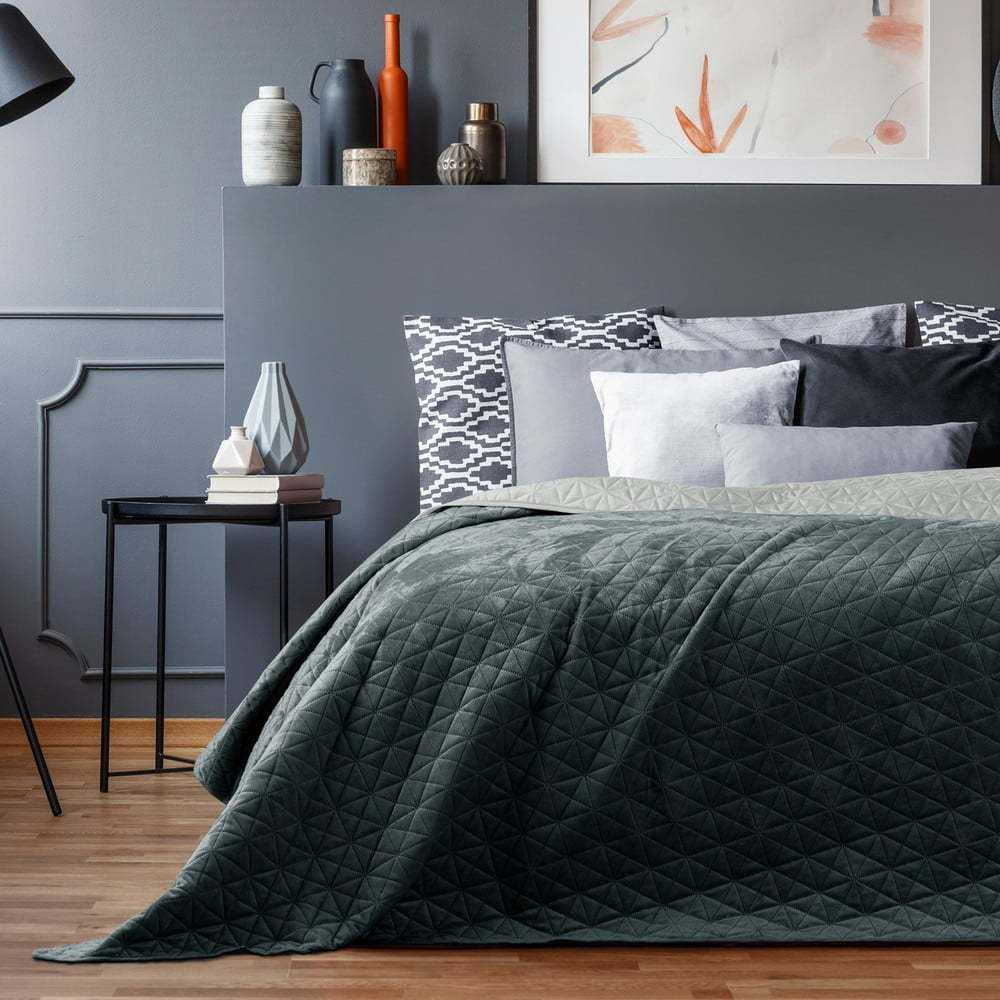 Tmavě šedý přehoz přes postel AmeliaHome Laila Graphite