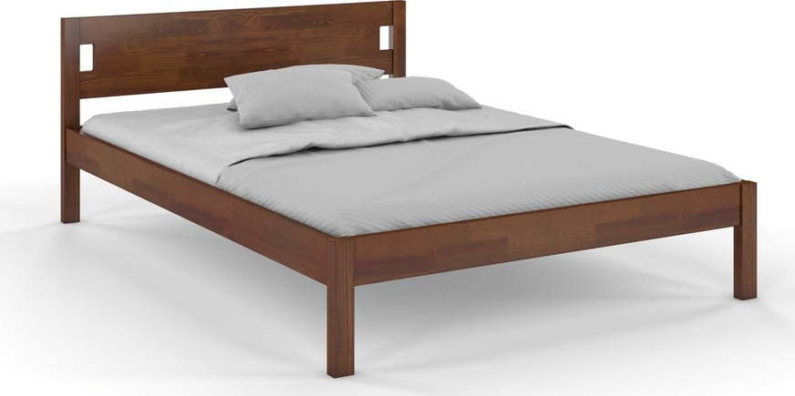 Tmavě hnědá dvoulůžková postel z borovicového dřeva 120x200 cm Laxbaken – Skandica SKANDICA