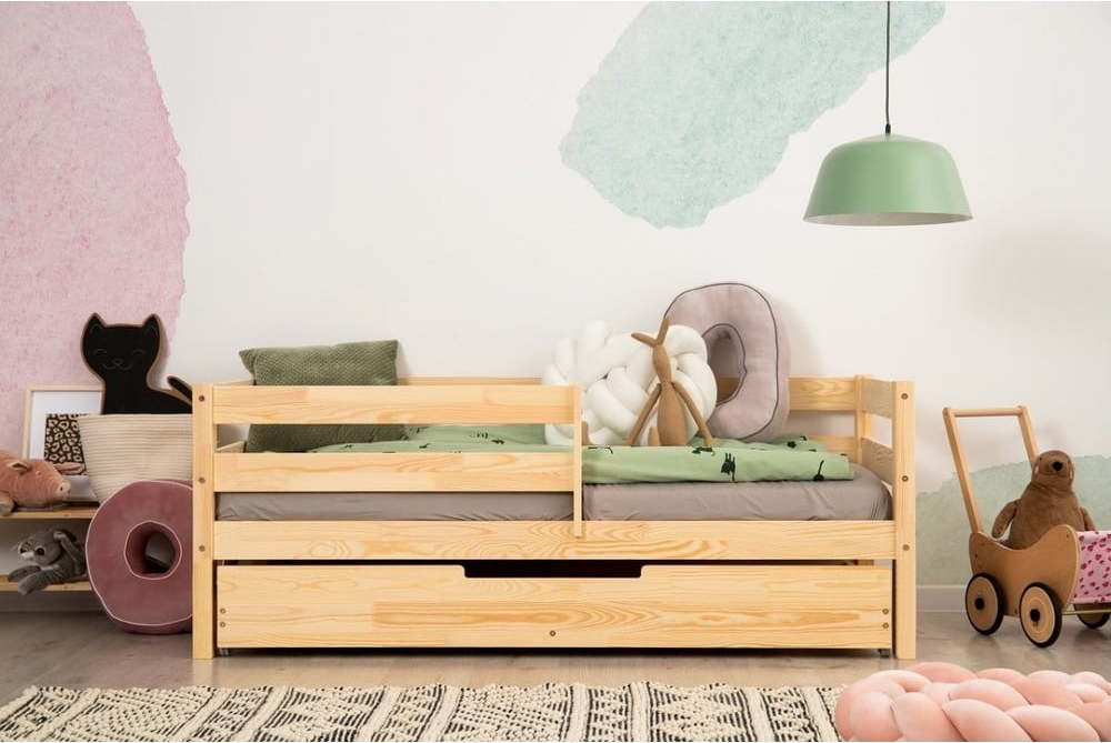 Dětská postel z borovicového dřeva s úložným prostorem v přírodní barvě 80x140 cm Mila CPD – Adeko Adeko